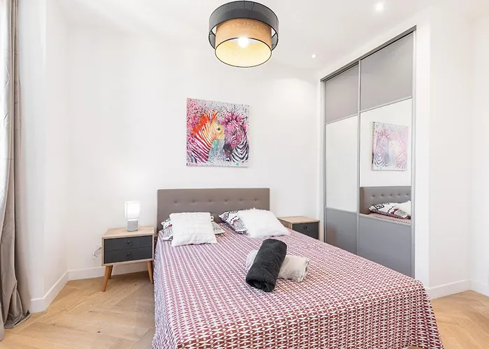 Place Massena, superbe appartement neuf.
