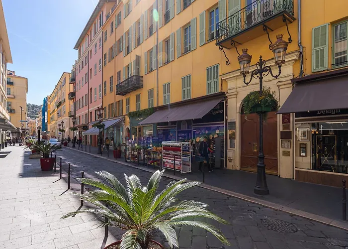 Place Massena, superbe appartement neuf.